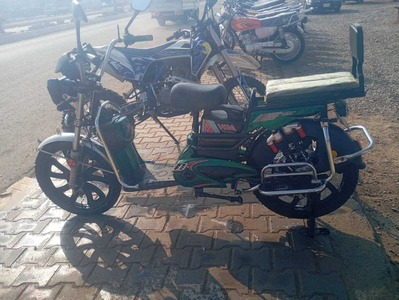 سلام عليكم ورحمة الله وبركاته بايسكل البيع شحن جديد مودي 25 مستعمل ٣ ايام ربع بطاريات المكان ديالى دلي عباس سعر 600وبيه مجال رقم الهاتف ***********
