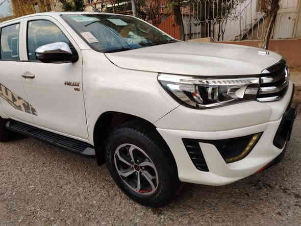 تۆیۆتا هایلۆکس 2020 TRD  پارچەڕەش لەسەر ساغی
دەبڵ اکسل گێر ئۆتۆماتیک 
سفری شەریکەی سەید نەهرۆ
مەکینەی شەش بستۆن v6
گێڕ ئۆتۆماتیک
تەنها 110 هەزار ڕۆیشتووە
دەسک زەرد
بەسمە
بۆدی بیلادی

سعر لە کۆمێنت داوابکە ڕاستەخۆ بۆت دیت 📩 

سەنەوی تا ۲۰۲۹
گێڕ و مەکینە هەموی بەشەرت
لەسەر دەقی شەریکە ماوەتەوە
بەشەرتی تەحویل بەناوی خۆمەوەیە

ژمارە تەلەفون
***********
***********
