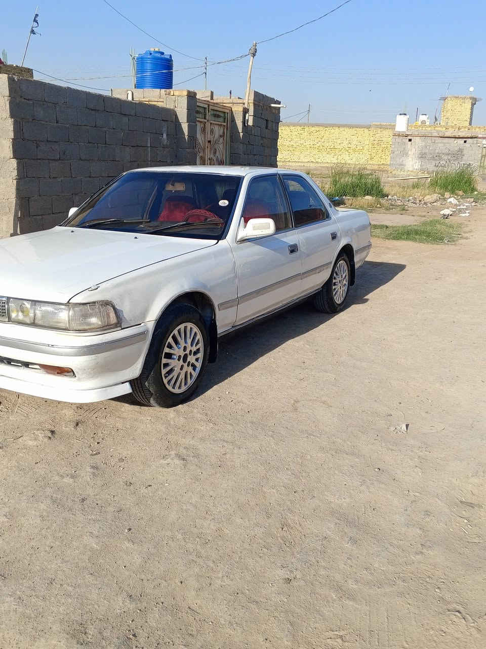 السلام عليكم كرسته مسطرة للبيع 1991سياره مكفوله من كص ومن نقل جثه ومن عيب الشرعي ومن الضربة مكفولات رقم واسط بسمي سنويه جديده مشروع وطني تحويل ثاني يوم كهربيات كله شغاله تخم تاير جديد باتري جديد سلف جديد دوشمه جديد كاعيات جديد دواخل حلوه كله جديد العنوان ذي قار قضاء الرفاعي السعر 40وبيها مجال اني مكلف بالنشر اتصل على الرقم ***********
