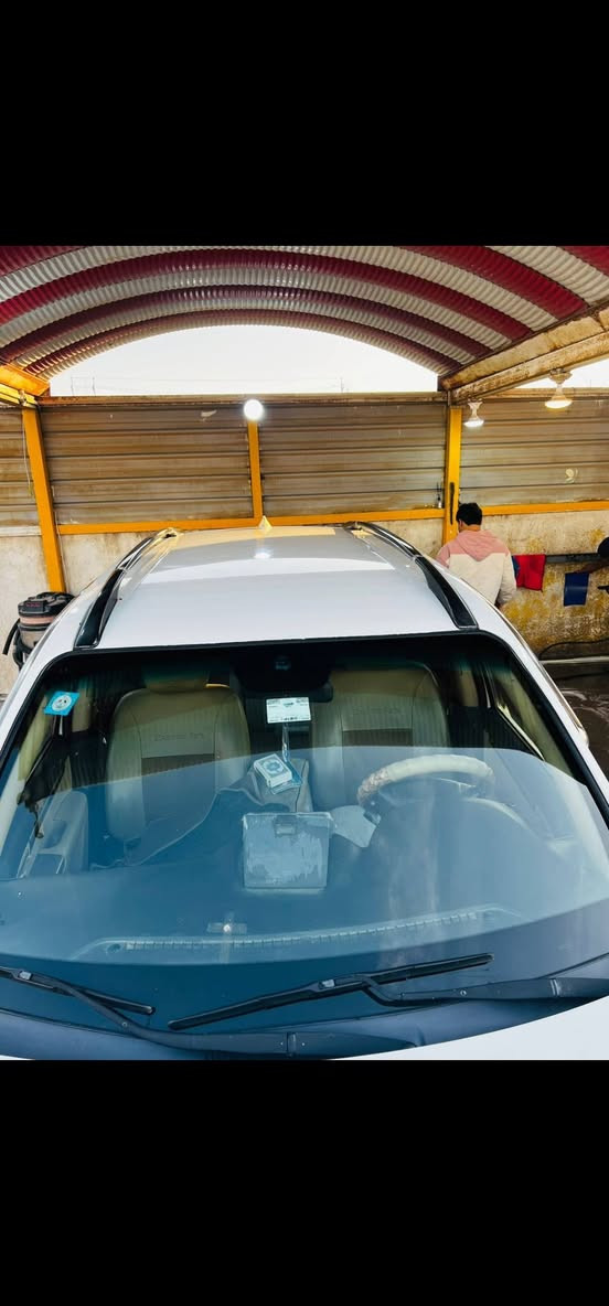 السلام عليكم ...
للبيع هونداي سنتافي ٢٠١٢ رقم بغداد 
محرك ستة سلندر ٣٥٠٠ فور ويل سبعة راكب ثلاث قطع تبريد ماشية ٢٧٥ مدوشمة جلد كشنات وارضية محرك مامفتوح بس بي صوت رواجز الصبح عند بداية التشغيل و وجود بارد مرشوش كلير موضح بالصور 
السعر المطلوب ١٦٠ وبي مجال بسيط
للاستفسار ***********
