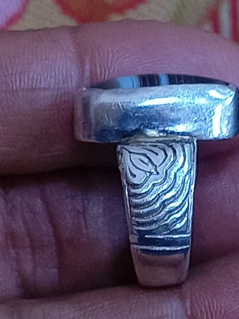 جزع يماني قديم من ارض اليمن مشروط
سعر 75 الف


**إذا كنت صاحب هذا الإعلان وتريد حذفه لأي سبب، رجاءا أرسل رسالة إلى الدعم الفني**