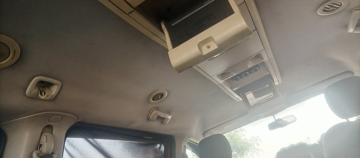 السلام عليكم دوج كرفان 2008
السياره فول مواصفات كله كهرباء
محرك 3800
بيبان كهرباء
جنطه كهرباء
جام 6 كهرباء 
تحكم ستيرن 
كروز سرعه 
شاشات عدد 3
فرس سقف 
فرس جنب السايق
لايتات  عدساد 
اربع قطع صبغ اثر جراد 
السياره كلين داخله بيه ضربه الباب الوره السايق بدون دواخل
 الصور كدامك  رقم دولي تحويل كبل رقم بغداد
تحياتي لجميع 
السعر 115
***********
 الدوره شارع ابو طياره
