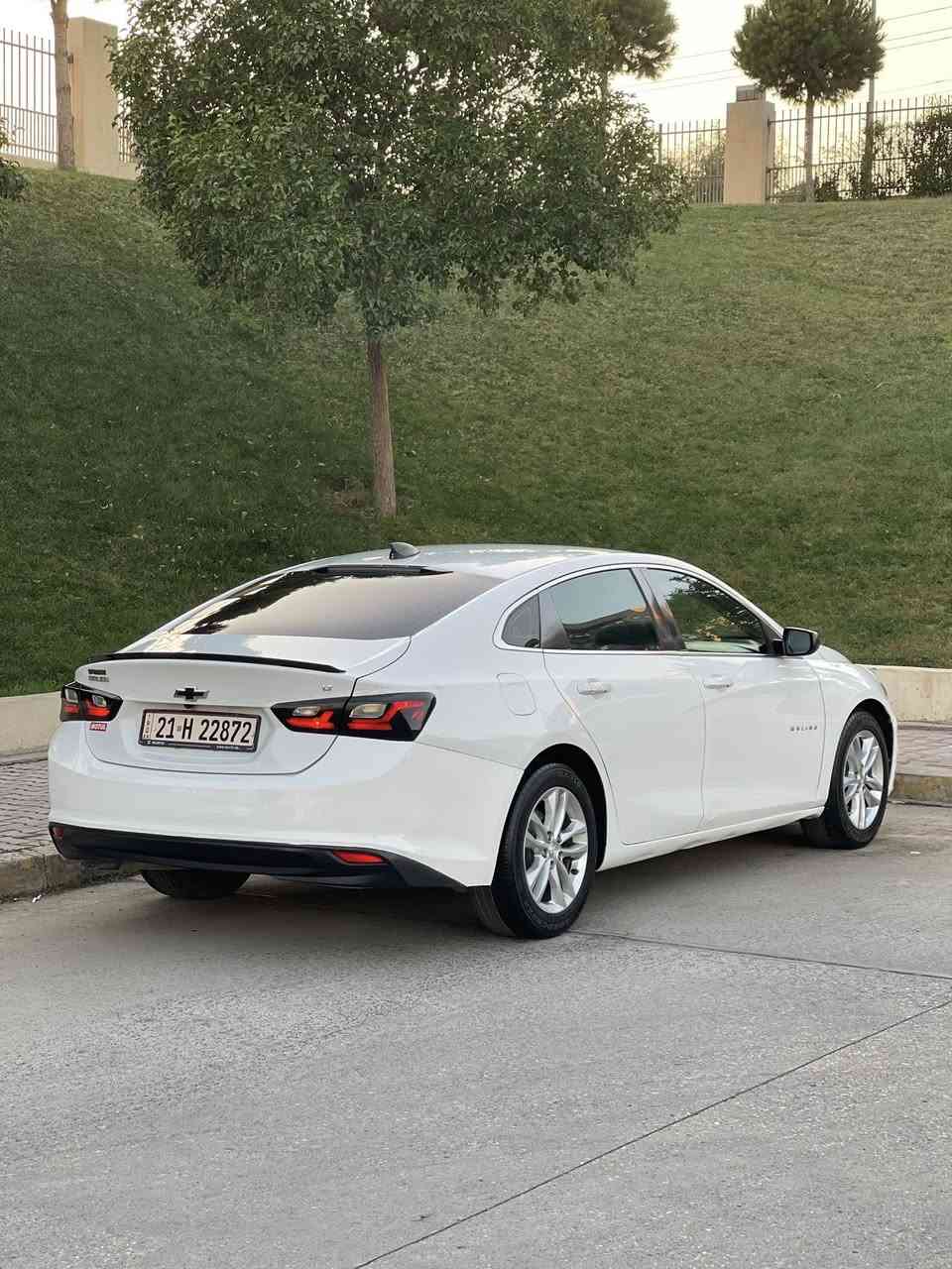 Malebo 2016
سعری ١٠٣  گەڵا 
بێ بۆیاخ
مواسەفات LT
تەحدید سورعە 
سوکان ڤۆلیۆم
کوشن کارەبا 
شاشە 
کامێرا 
ئاوێنە ئیشارەت 
گێڕوو مەکینە بەشەرت نەکراوەتەوە 
١٣٤ هەزار کیلۆمەتر ڕۆی شتوەیە 
سەنەوی هەتا ٢٠٢٨ تازە  
سەیارەکە لە سلێمانیە 
ژمارەی موبایل ***********
