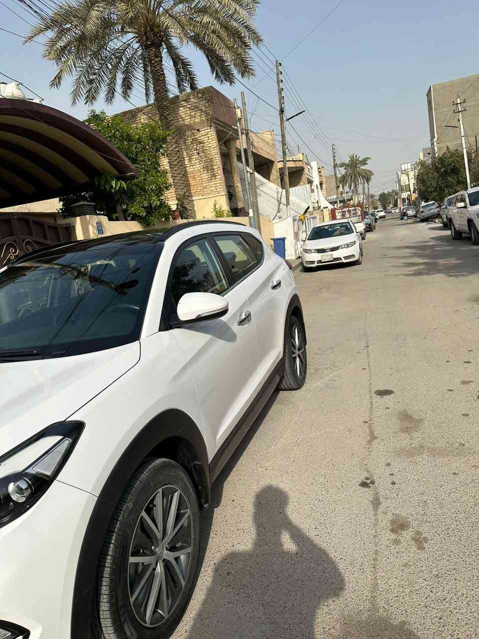 السلام عليكم توسان 2017 
ماشيه 17الف حقيقي حقيقي بسمي تحويل ثاني يوم محرك 2000 دوش وكاله الكاصد ضمان شركه هيونداي
فول فول مواصفات  لمتد ايراني 
فتحه سقف بنوراما 
كشنات جلد اسود بلادي 
تحكم كهربائي 
كشنات تدفئه وتبريد امامي 
وكشنات خلفيه تدفئه
 حساس امامي وخلفي
هندبريك بصمه 
وعدسات دواه 
وكشنات الاثنين كهرباء
صندوك كهربائي
بكلايت لد ولايتات زنون 
3 انضمه قياده 
فور ويل 
رادارت 
و بعد هوايه مواصفات بيها 
السياره حيل حلوه و نضيفه 
مكفوله كفاله عامه ماعده بارد 
مكان السياره بغداد الدوره شارع ابو طياره سعر 187 وبيه مجال تره سياره جديده ماكو منها بالعراق رقم الهاتف ***********///***********
