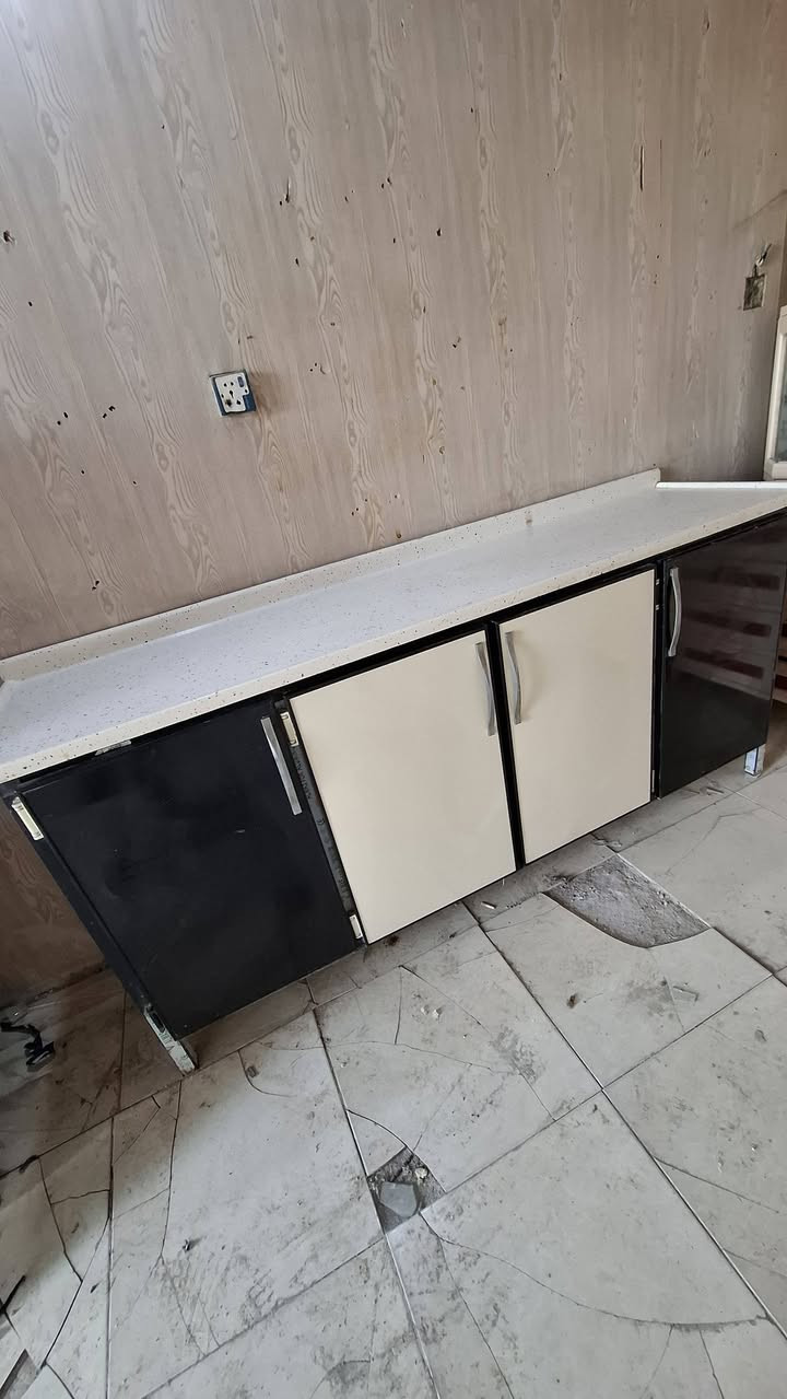 للبيع كاونتر مترين مرمر تسكام تركي اخو الجديد المنيوم السعر ١٨٥ الف 
***********
***********
اتصال أو واتساب
