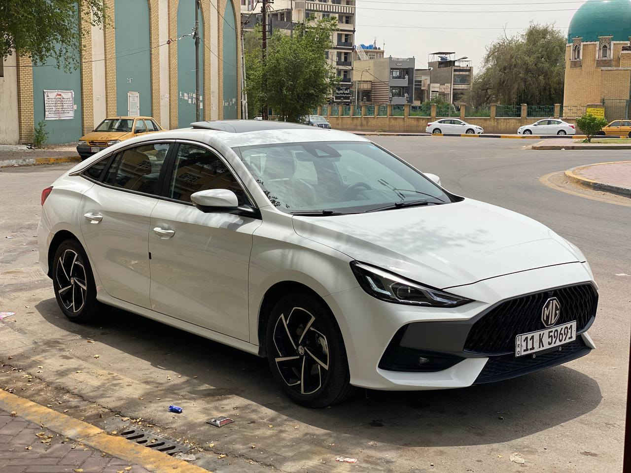MG gt
موديل ٢٠٢٥
ماشيه ١٠٠٠٠ كيلو 
محرك ١٥٠٠ توربو 
مواصفات فول للاخير 
كشن كهرباء 
كامرات ٣٦٠ 
بصمه 
تبريد امامي خلفي 
شاشه تدعم ابل كار بلاي واندرويد اوتو 
مكفولة بدون ضرر او صبغ 
سعرها ١٣٨ وبيها مجال بسيط 
مكاني بغداد حي الجهاد 
***********
