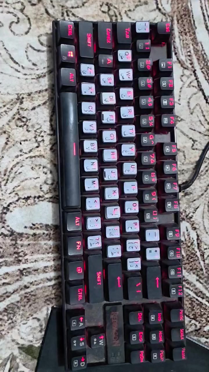 PC  للبيع
نضيفه كلش مامنزل ولا لعبة بيها 
مواصفاتها

Ryzen 5 4500المعالج 

كرت الشاشة MSI VENTUS 3050 8 GB

16 GB Ramالرامات 
B450 MSI PROالمذكر بورد. 
Lexar m.2 ssd 1TBالهارد. 
3 TB HDD SEAGATE BLACKالهارد الثاني 
كيس  Xigmatek
4فان RGB
الاضافات
شاشه 180 هيرتز
كيبورد ميكانيكي كيمنك مضخم صوت السعر كيم بل يرضي الله


**إذا كنت صاحب هذا الإعلان وتريد حذفه لأي سبب، رجاءا أرسل رسالة إلى الدعم الفني**