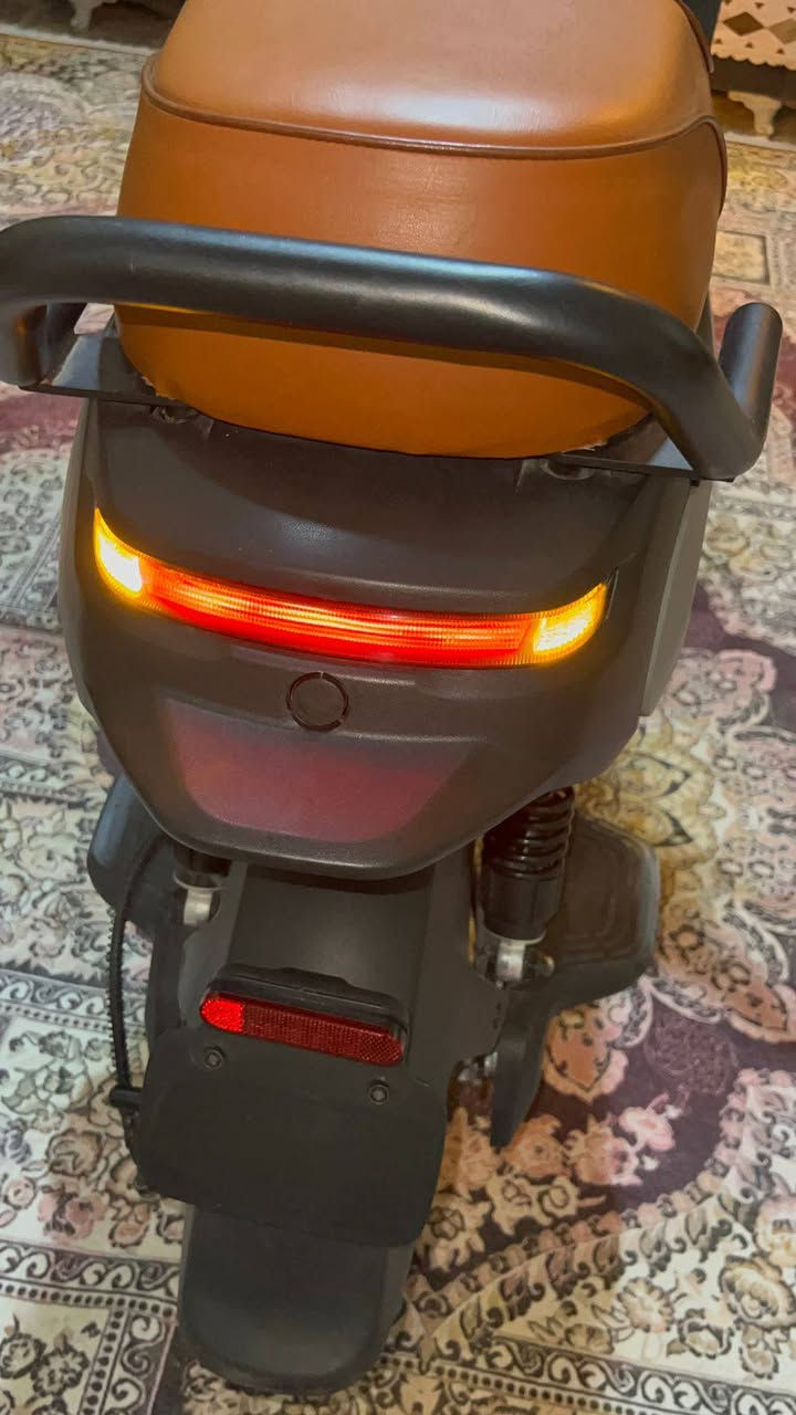 للبيع دراجة  كهربائي U9 موديل 2026 🔥
لون رصاصي طافي فاخر ✨بطارية ليثيوم أصلية 🔋تصميم حديث وإضاءة LED مميزة 😎دراجة نظيفة جدًا واستعمال خفيف

✅ شحن اقتصادي✅ مناسب للشغل والتوصيل✅ سحب ممتاز وقيادة مريحة✅ شكل شبابي وفخم
فقط بيه جلخات خفيفة وتم معالجتها 
الدراجة بحالة ممتازة وما تحتاج مصروف 👍

السعر: قابل للتفاوض للجادين فقط

📩 للتواصل خاص


**إذا كنت صاحب هذا الإعلان وتريد حذفه لأي سبب، رجاءا أرسل رسالة إلى الدعم الفني**