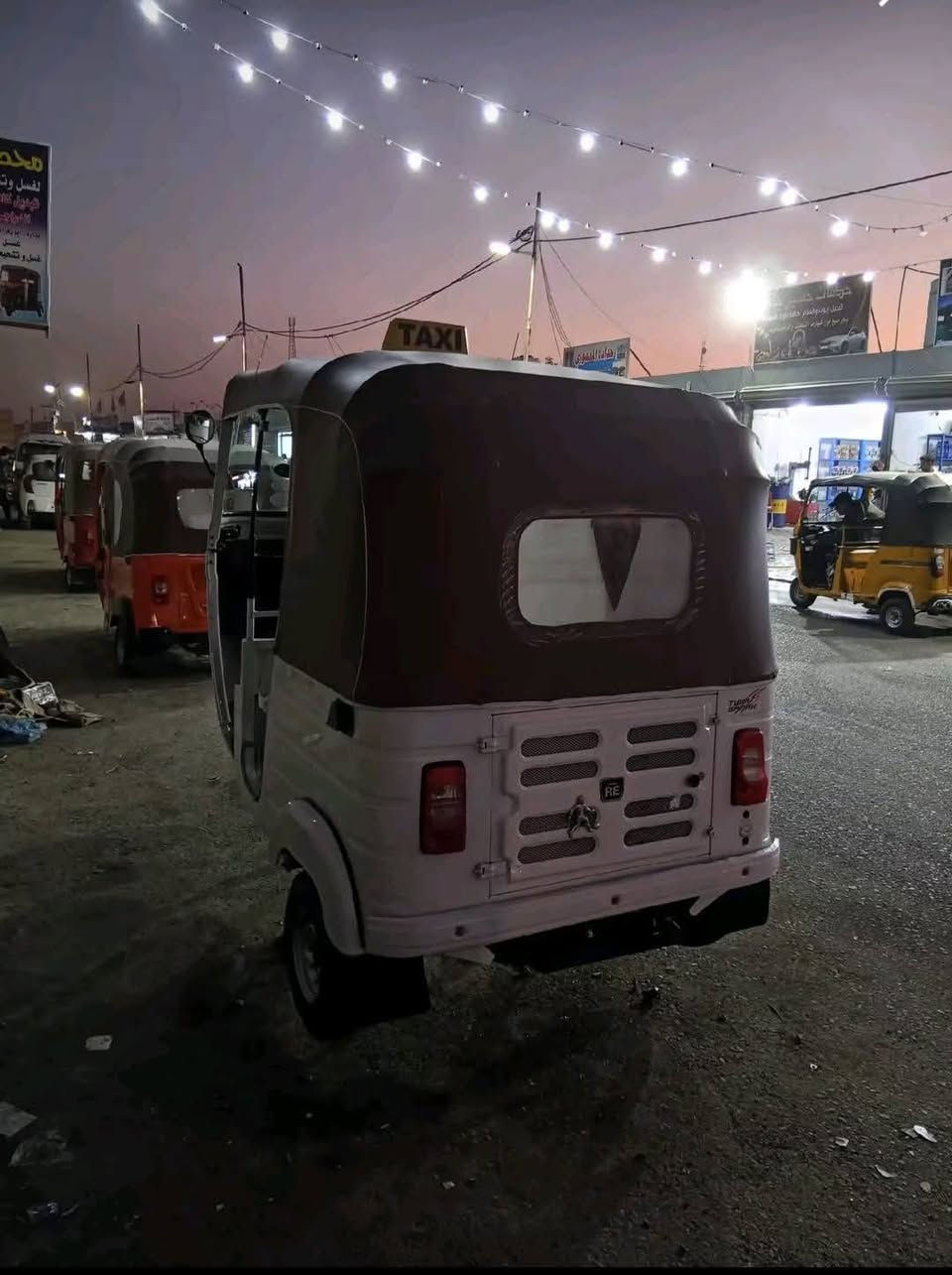 سلام عليكم تكتك للبيع
موديل2020شهر11 يوم28
رقم وسنويه تحويل ثاني يوم
كفاله عامه كشر ومكينه وكير وكسل 
تراي زيرو بمعه كلمه وين ميعجبك شغل وطلع 
مكينه برغي مامفتوح شرط 
مكاني بغداد السعر5750وبيهه مجال
الاستفسار ***********
