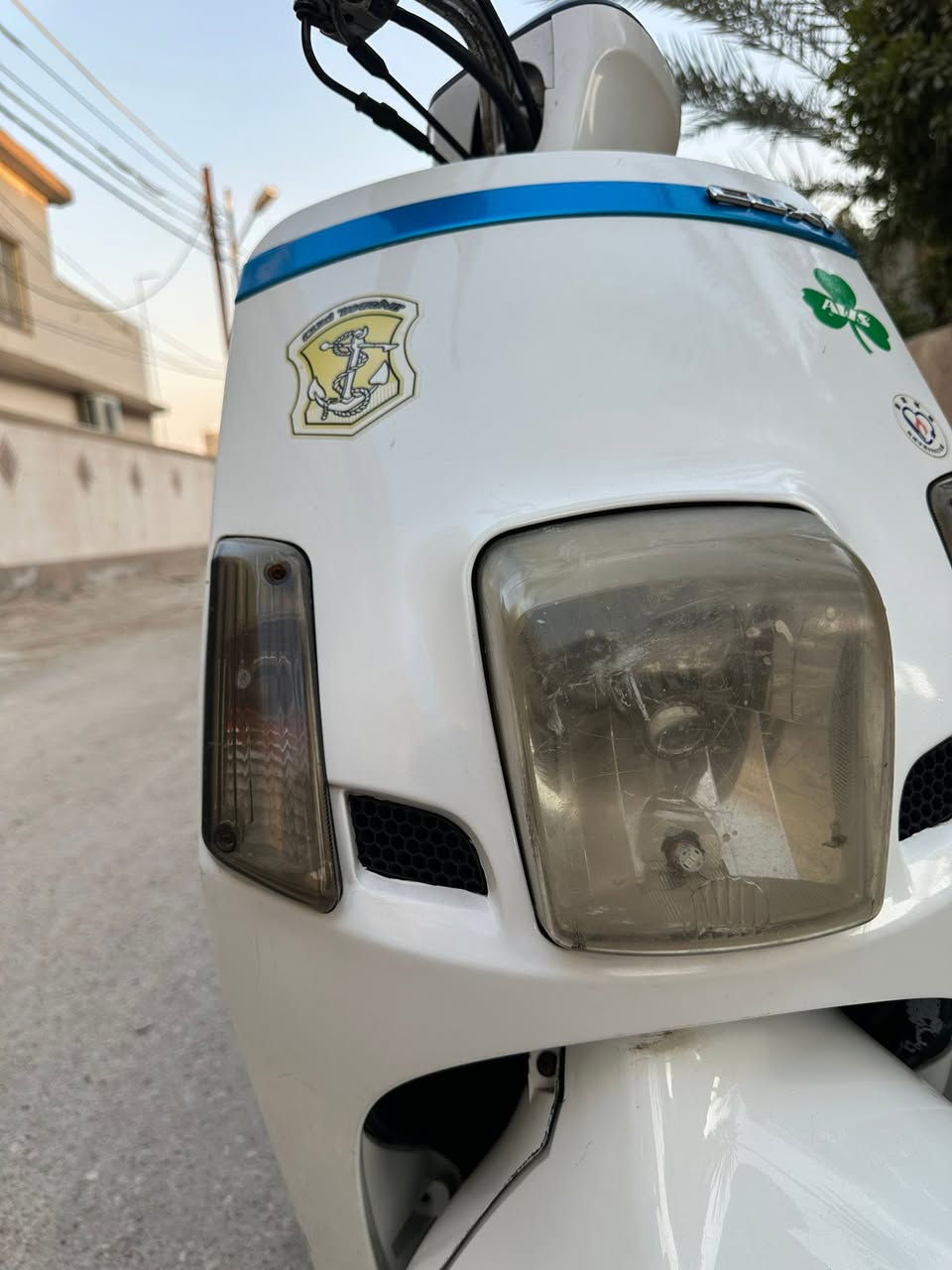 سلام وعليكم بوليسي مسطره للبيع كفاله عامه لون ابيض وياله بيض لدراجه بحاله الوكاله ماشيه 37الف حقيقي عنوان:ديالى بعقوبه حي المعلمين للاستفسار اتصل***********
