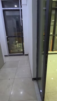 ♦️طابق تجاري للايجار  المساحة (110) م  يصلح عيادات  البناية مجهزة بمصع...