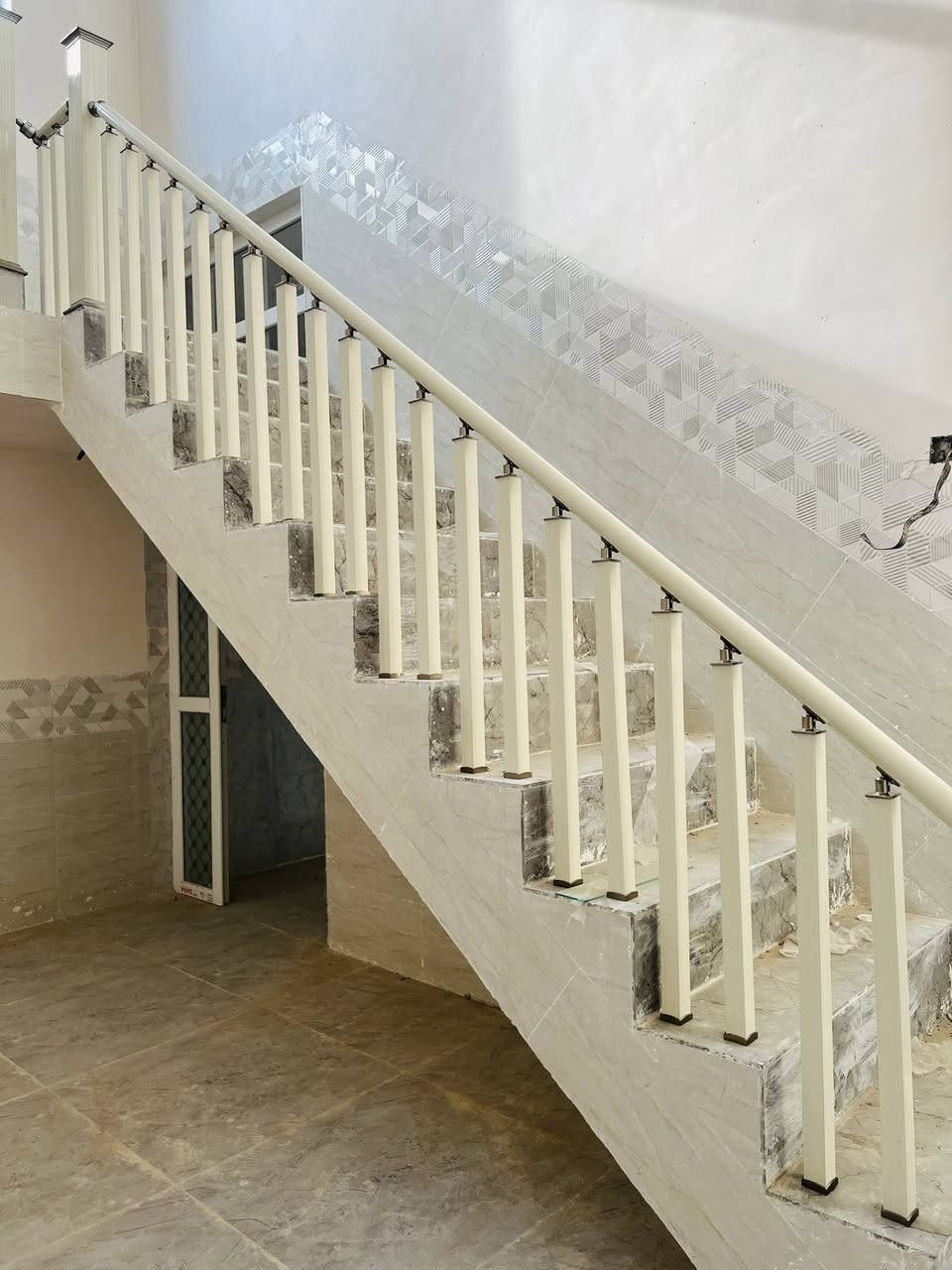 أتريد أتحافظ على أطفالك من الدرج🤕
الحل موجود عدنا 🤗
مجرد تتصل أحنا نجيك 🚙🚙
وهذا جزئ من أعمالنا 

محجرات مواد تركية💯💯
❎السعر مناسب جداً
❎يتميز بالمتانة
❎مقاومة عالية ضد الصدأ

متوفر لدينا كل أنواع المحجرات بكافة الألوان والأشكال 
مربع ودائري وكذلك الجام والملكي وكما موضح في الصور

دقة وضمان في العمل والمواد
الأسعار مناسبة جداً وتنافسية. وبنظامي القسط والنقد
شعارنا الدقة والأتقان في العمل💪

للأستفسار
*********** 
 *********** واتساب
