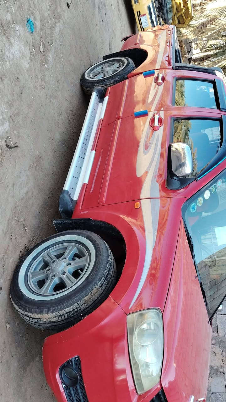 سلام عليكم كريت ويل للبيع موديل 2013مكفوله كفالة من ظربه وتبديل والكص والخياس كير محرك حداديه تخم تاير تبريد ثلج رقم قادسيه سنوية مجدده ل 28 سياره جاهزه مالت جناي جديده بشكل رقم موبايل ***********
