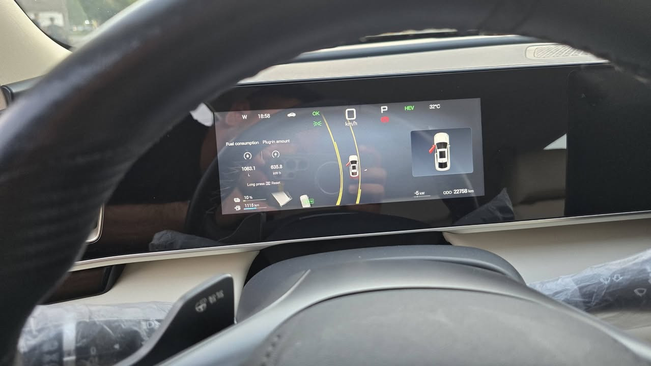 السلام عليكم
للبيع BYD كن ال السيارة فول مواصفات عدة الفتحة 13 كامرة قيادة الية اوتو بارك كشنات جلد داخل كريمي المرغوب  السيارة ضمان شركة ديار الحلو ضمان سنتين كير مكينة بطارية حاليا ماشية 22 الف السيارة خير من الله مكفولة كفالة عامة عليها ويل كب فوزن كوري اصلي قياس 17 وتايرات جدد فجوج برنمبو القمارة اسود بنوراما الجامة الخلفية مضللة السعر 25 مليون العنوان بغداد الغزالية 

لاستفسار ***********
