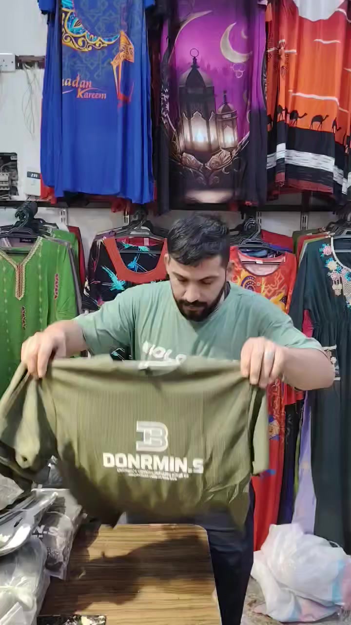 يا رزاق 😍 
#صيفي  
تشكيلة تراك رجالي فوووووول 😉
والسعر مفاجأه 😎
تابعو للاخير الفيديو ☺️ 
 الوانها كلش حلو
الاسعار والتفاصيل داخل الفيديو 
موقعنة 📍
بغداد الكريعات قرب حسينية الجوادية
توصيل موجود بغداد ومحافظات
للحجز والاستفسار راسلو الصفحة
#ملابس  #مجمع #مجمع_الغدير #ملابس_نسائية 
#اكسبلور #فولو #فاشن #ترند #كلشي #مجمعات #تراك_ولادي #ملابس_نسائيه #foryoupage #مجمع_الغدير #ملابس #أجهزةمنزليةادوات_كهربائية


**إذا كنت صاحب هذا الإعلان وتريد حذفه لأي سبب، رجاءا أرسل رسالة إلى الدعم الفني**