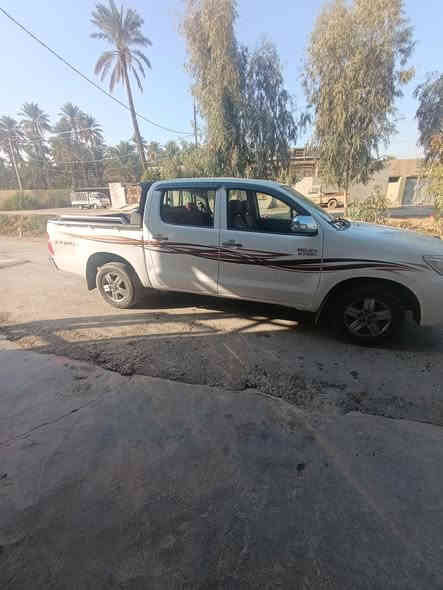 سلام عليكم تيوتا ناصي موديل 2013 شاصي 19 رقم بغداد  كفالة عامة مكينة ما مفتوحة ولا صرف ولا تبخير  كير اوتماتيك تخم تاير جديد صدر جديد السيارة بحالة جيدة  تبريد تدفئة مضمانتي استيراد سعودي  سعرهة 220وبيهة مجال باقي التفاصيل اتصل ***********
