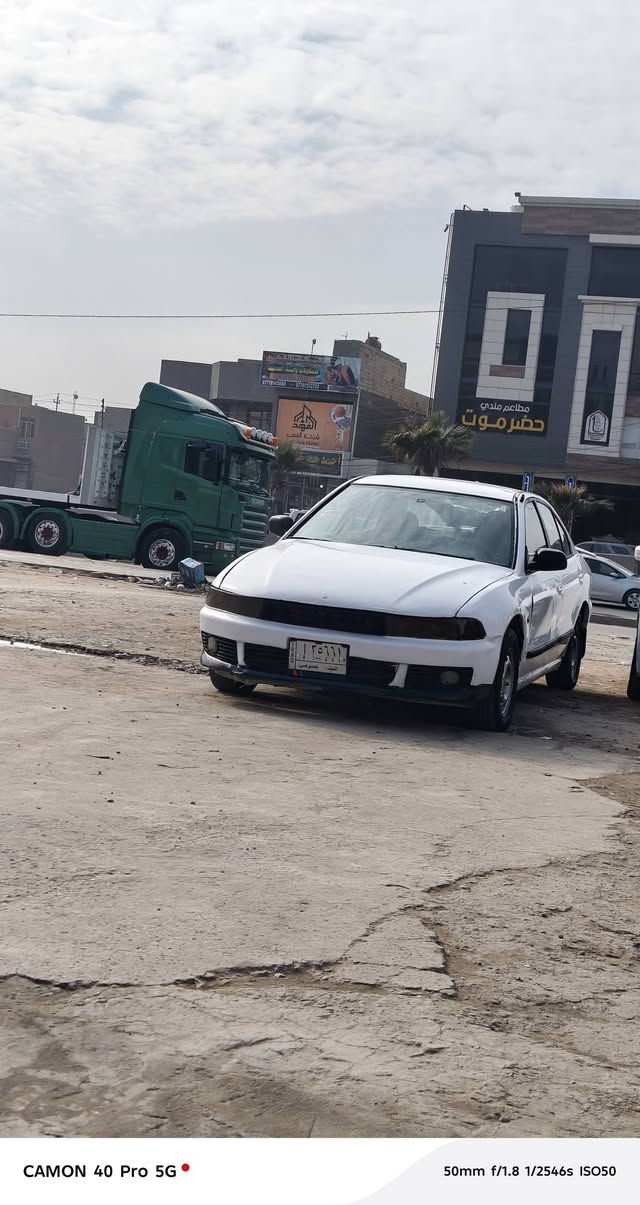 مسيه بوشي موديل الفين ابيع أو مراوس بسياره تكسي لمابيهه راعي لا يعلق تريد تحويل تريد وكاله رقم نجف عليهه ٣٠٠ غرامه و سياره بيهه كازكيت واساب ***********
