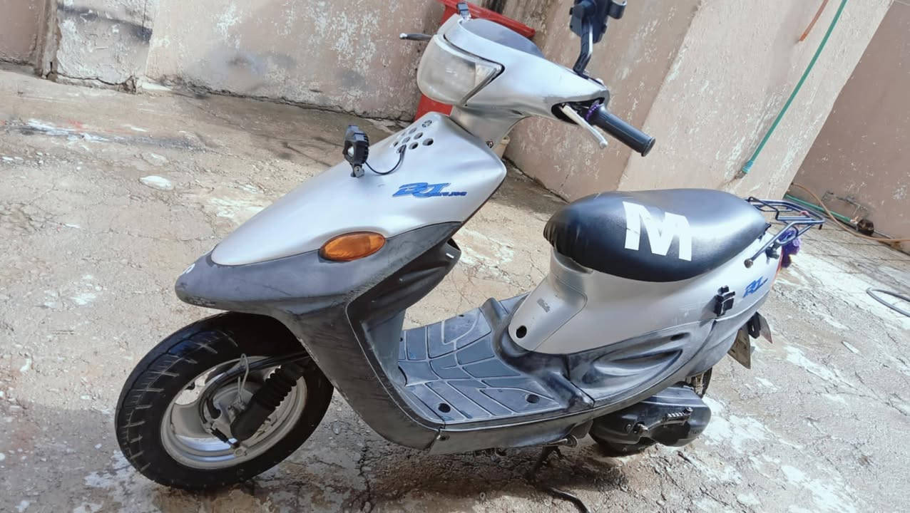 ماطور نحله للبيع محرك ما مفتوح شاصي شرط وايرمنيه شغاله سلف اشاير لايت هورن كلو شغال تايرات جدد والباقي كدام العين  مكاني الايمن 
***********
