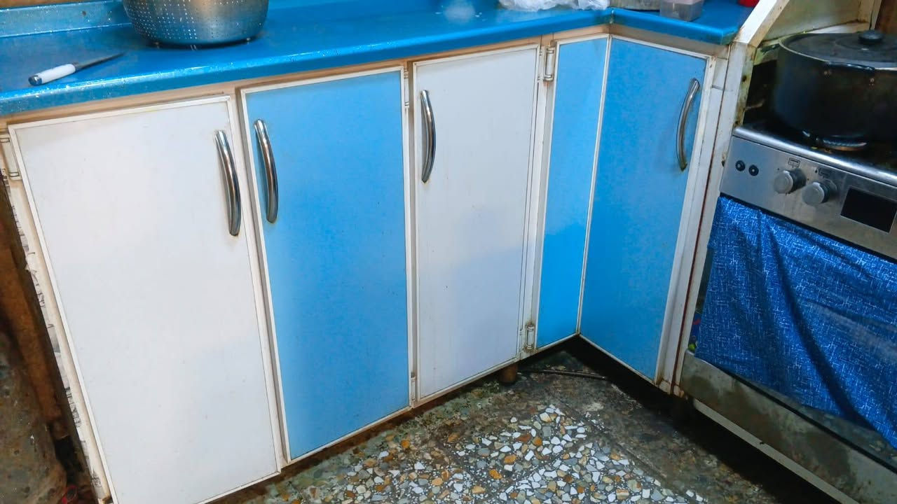 السلام عليكم اثاث بيت كامل للبيع كلمن وسعره الاستفسار ع هذا الرقم 
‏‪***********‬‏
