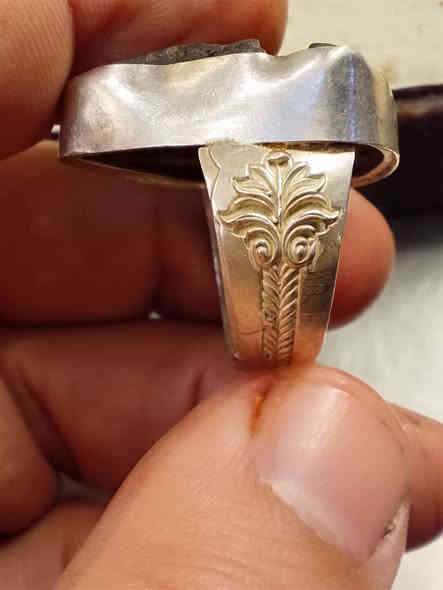 خاتم سلطاني حجرجامد.
سعر35الف.بغداد***********
