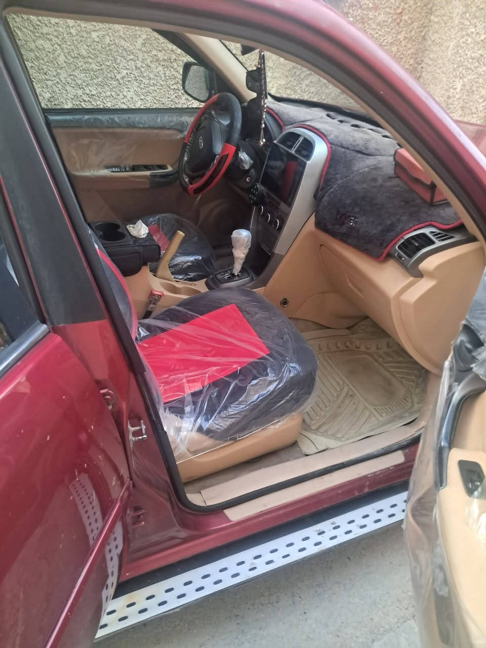 تيكو ١٣.رقم قادسيه..السياره جاهزه مابيه اي نقص بدون حادث.مكان السياره بغداد..الاتصال.***********
