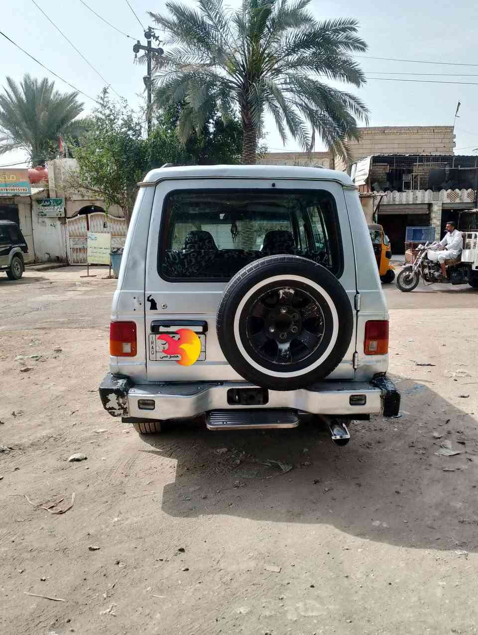سلام عليكم باجيرو موديل 91 سياره جاهزه مكينه وكير ثريواي وحديه وسياره حلوه السعر 33 وبيه مجال المكان الحمزة الغربي رقم ***********

