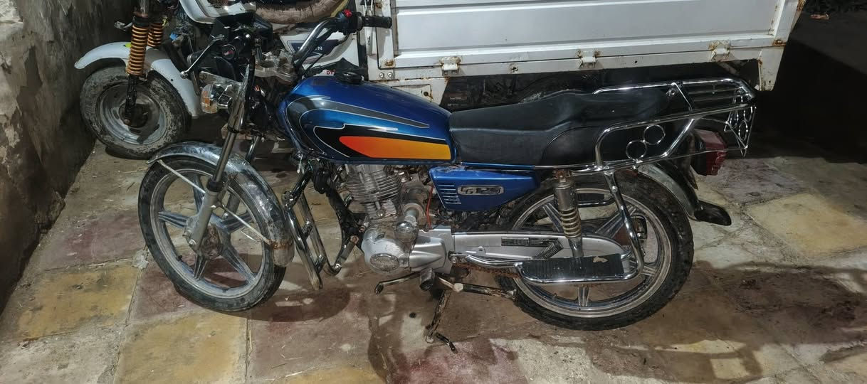 دراجه بارت للبيع موديل 2019الدراجه مفتوحه فقط بستم السعر 650وبيه مجال الطيبين ***********هذا رقم جهازي
