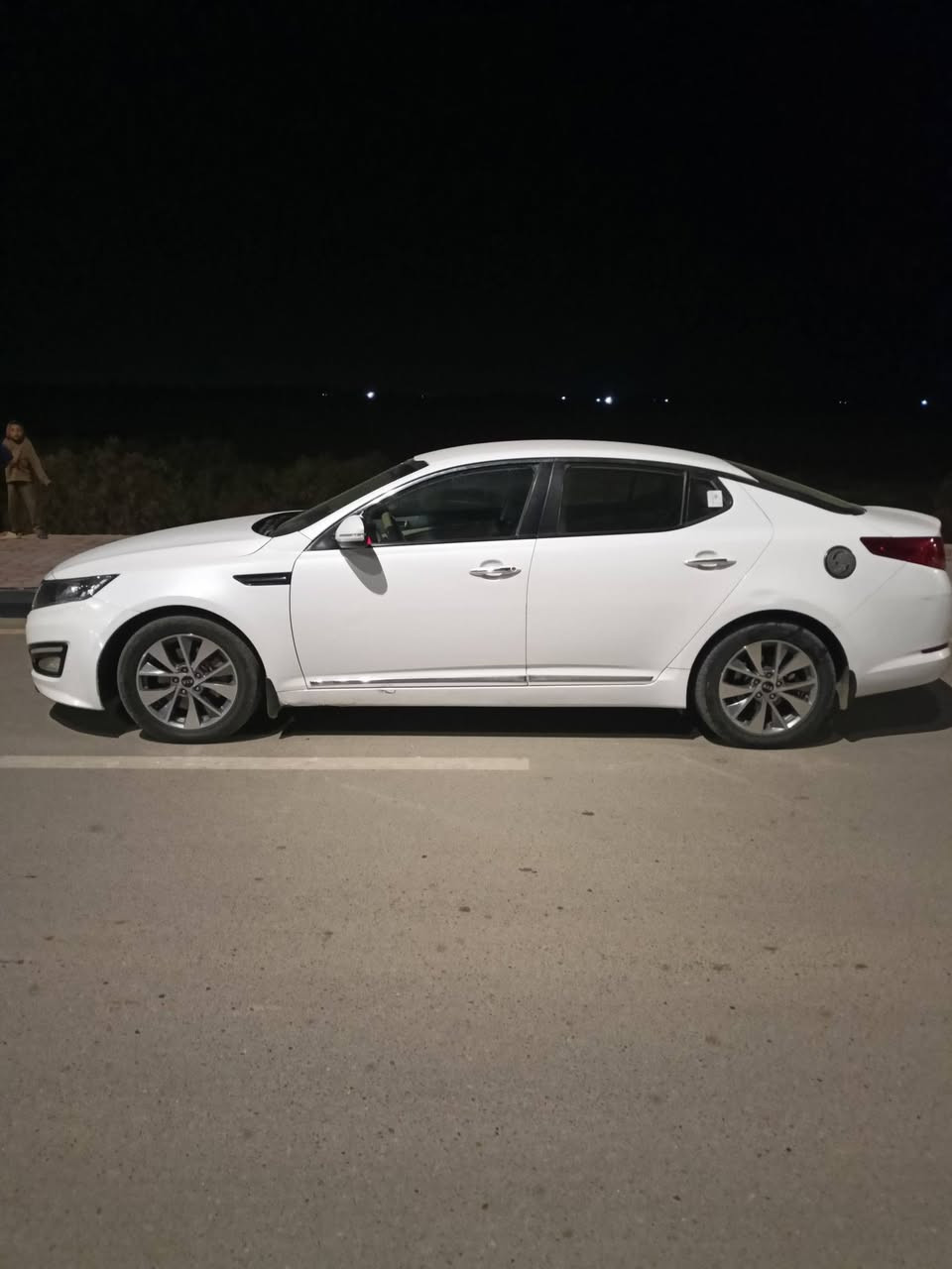 كيا اوبتما 13 خليجي محررك 2400 بصمه رقم بغداد ماشيه 92 الف حداديه جديده تايرات جددبيها فتح جاملغات امامي وبنيد بدون دواخل وبدون صبغ والسونار مرفق مع الصور السعر 132 وبيها مجال غير متواجد ع الفيس *********** العنوان واسط الموفقية
