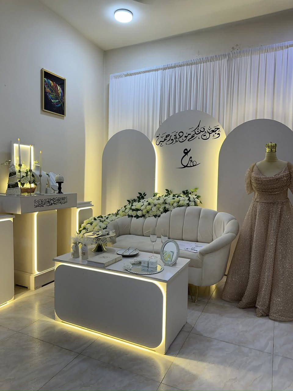 الاقواس الورا فقط للبيع نظافة 90% (فوم)
***********
السعر (٢٠٠ )
