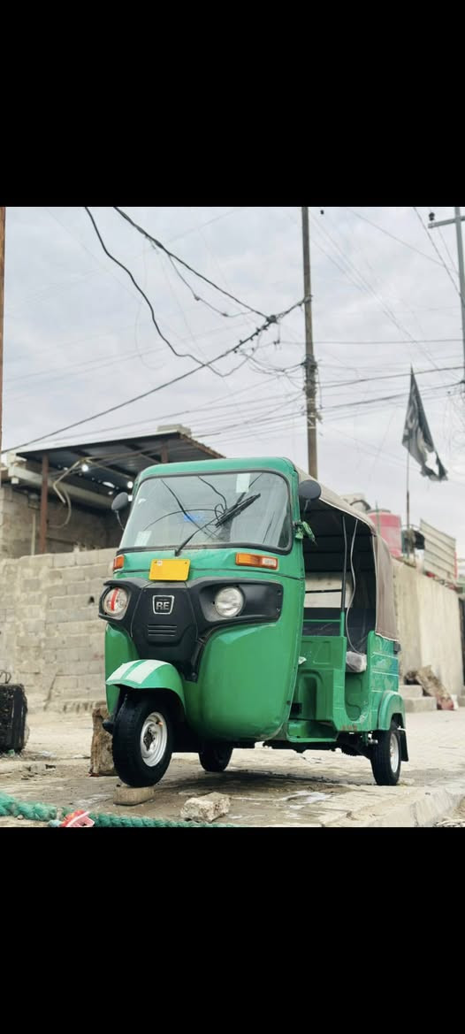 السلام عليكم تكتك باجات للبيع موديل عشرين تكتك رقم وسنويه السعر 6300 رقم نقال ***********
