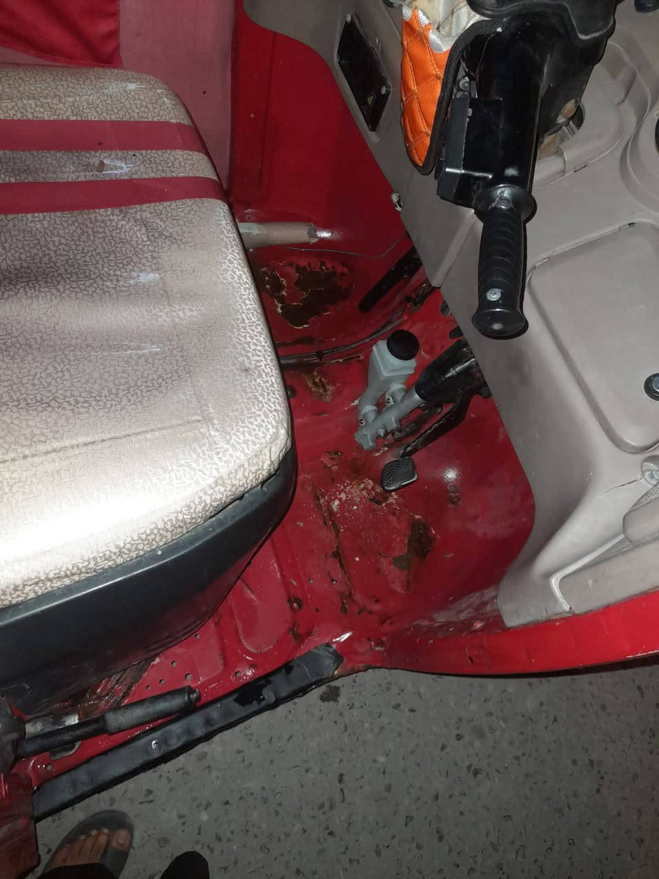 تكتك 2021 مجفته شركه بيه ضربه مرجعه بارد رقم وسنويه السعر 6500
الحيانيه 

***********
