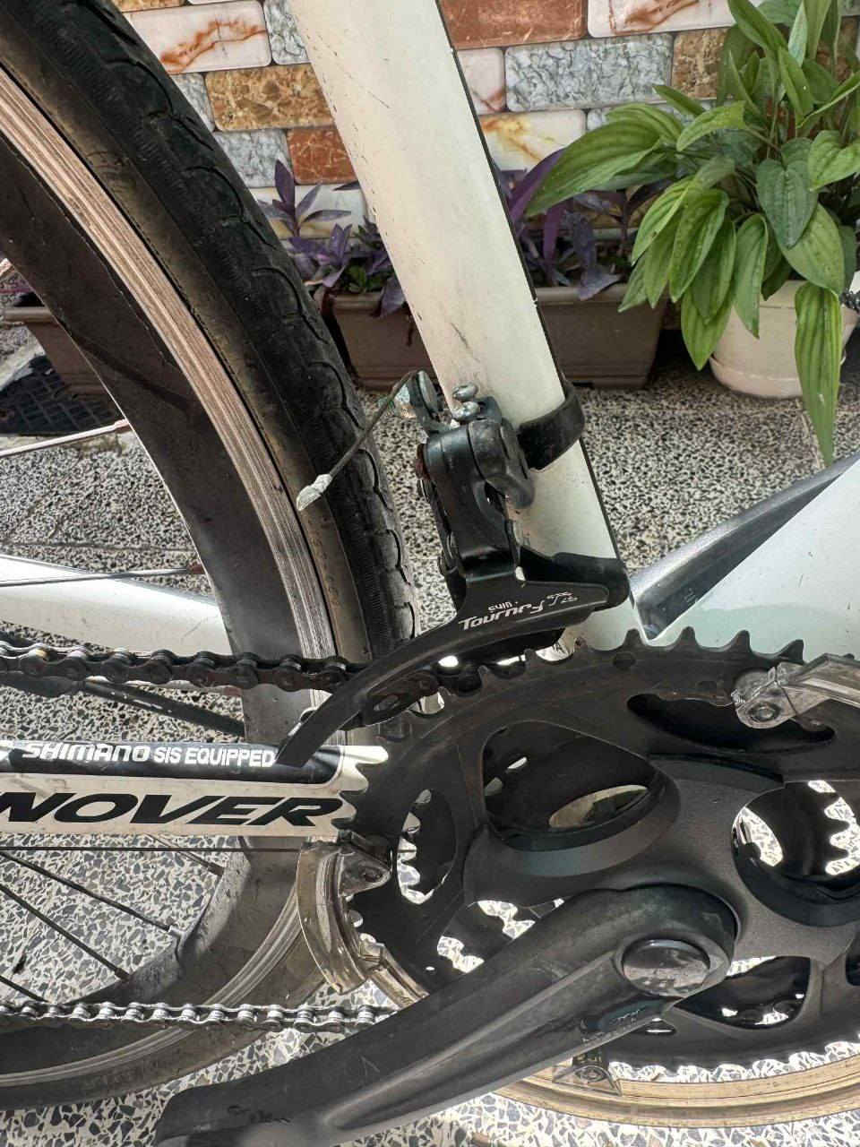 🔴بايسكل للبيع
النوع CANOVERc700 
لشه فافون +مختم Tourney+shlmano
كير وره وكدام شغاله 7 ب3
كپليون امامي 
دراجه نضيفه كدام العين
ناقصها بس فحمات دسك كدام
السعر 185وبي مجال بسيط 
الرقم للتواصل0777829660


**إذا كنت صاحب هذا الإعلان وتريد حذفه لأي سبب، رجاءا أرسل رسالة إلى الدعم الفني**