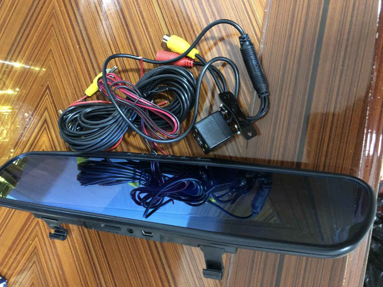 مرايه وصطيه ام الكاميرا جديده مامشدوده السعر ب 20 الف


**إذا كنت صاحب هذا الإعلان وتريد حذفه لأي سبب، رجاءا أرسل رسالة إلى الدعم الفني**