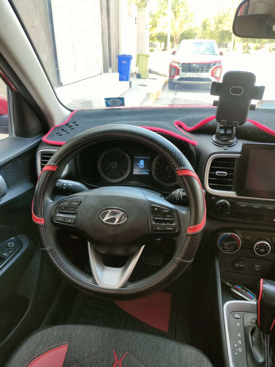 سلام عليكم ...
هونداي فينيو موديل 21 امريكي

مكفوله من الصبغ والبارد فقط دعاميه اماميه

مواصفات السياره معروفه

تثبيت مسار

رادار امامي

مكينه 1.6 دوش دبل نوزل

ويل حجم 15 طسه ناعمه

لايت زنون

مثبت سرعه

كير 8 نمر

السياره ماشيه 58 الف كيلو

***********

السعر 122 بيه مجال بسيط مكاني كربلاء
