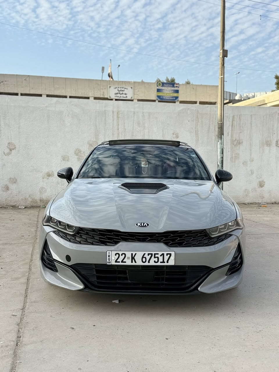 السلام عليكم
K5 2021
للبيع حادثها جاملغ وبنيد بدون دواخل بدون شاصي ايرباك دشبول ودركه وراجعات سستم 
السياره فور ويل 1.6تيربو فول مواصفات 
داخل احمر 
تحديد مسار 
رادار جانبي 
وامامي وخلفي 
وباقي مواصفات معروفه 
ماشية 56 كيلو 
السياره كاملة بدون نقص 
مكانها بغداد الشالجية تحويل ثاني يوم بأسمي السيارة
***********
