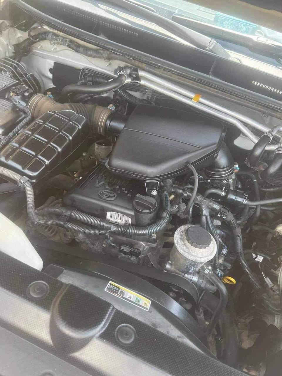 برادو ٢٠١١بغداد ابيض صدفي ٧ راكب فور ويل داخل مخمل مري متحركة تبريد ٣ قطع سبير مخفي تخم تاير شرط محرك وكير صبغ قطعتين مكانها بغداد زعفرانية للاستفسار ***********
