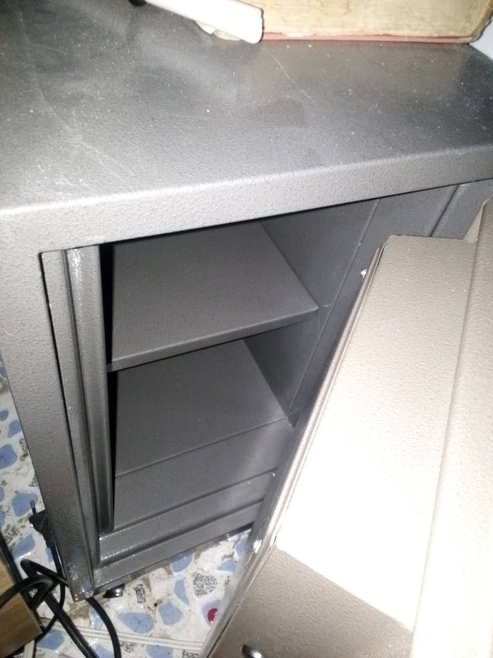 قاصه جديدة مامستعمله نضافه للبيع مستعجل ع بيعتها سعر 100
مكاني شعب ***********
