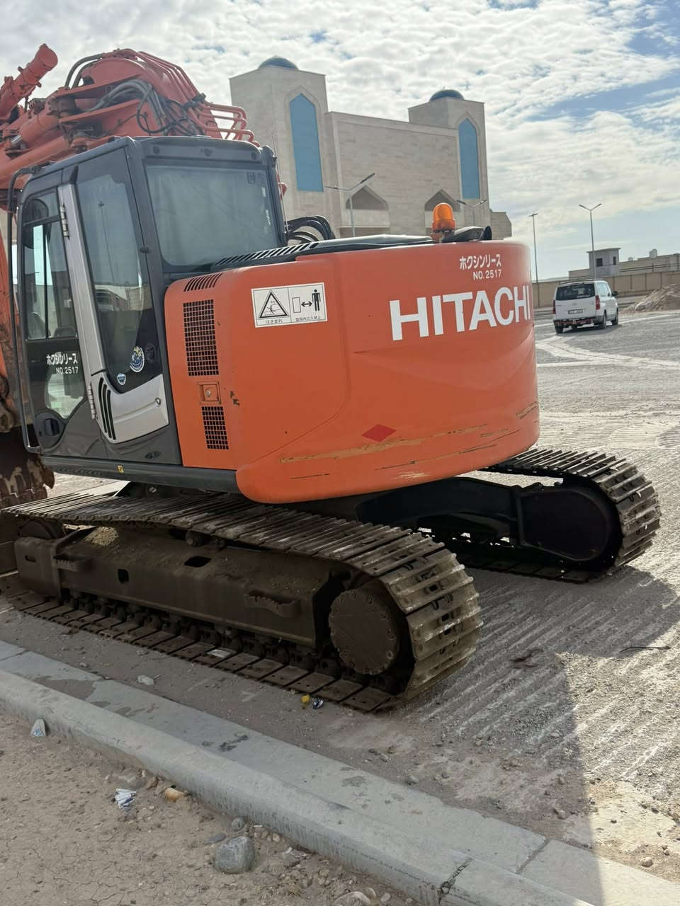 سلام  عليكم حفاره  زت أثريه  موديل 2011كفاله   عامه دخول جديد منفيز  لاستفسار ***********
