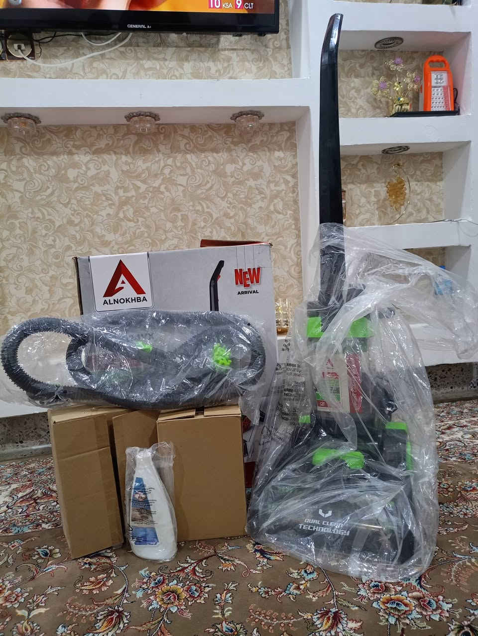 مكنسة غسيل السجاد CLEANmaxx (كلين ماكس)
مستخدم فقط مرتين يعني غاسلين بي مرتين استفسار عن سعر و تفاصيل ***********
***********
