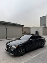 C300 2021 AMG  فول مواصفات  ماشي ٣٤ مايل ٢ قطع صبغ بدون دواخل  كير محر...