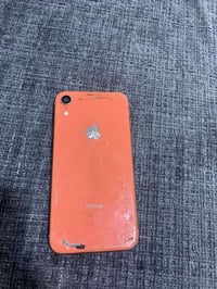 ايفون للبيع اكس ار نضيف مبدل بطاريه 100 وضهر مفطور فيس ايدي شغال ذاكره...