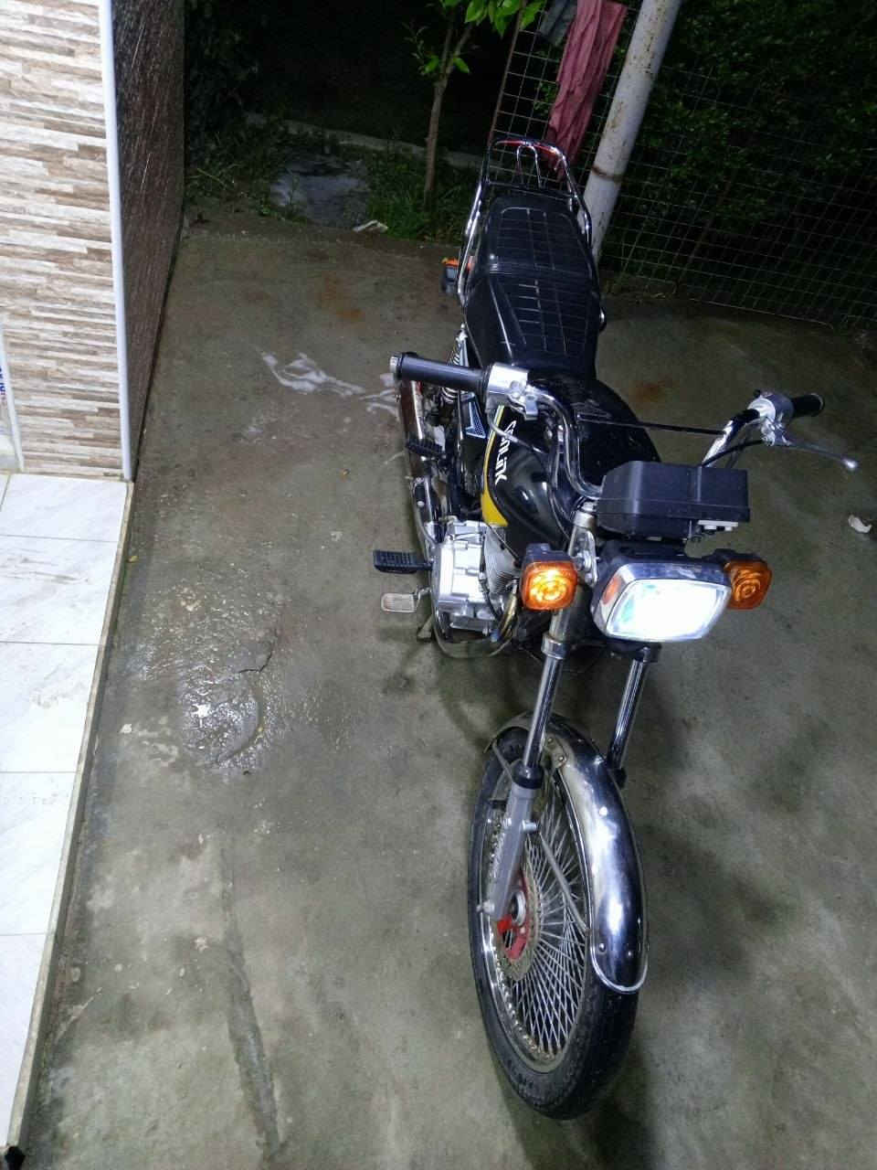 السلام عليكم دراجه للبيع 24اوراق سكنر كفاله عامه نقص بس بريك امامي السعر خاص ***********
