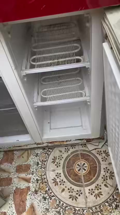 السعر 300 بيع مستعجل بسبب انتقال
*********** للاستفسار مراسلة ع واتس 
العنوان الكوت الوافدين
