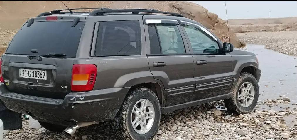 سه ره تا به ناوی خوای گه وره 
جیب گراند شیروکی فول مواصفات لیمیتد زور جوانو پاکه مالی دوسته هیچی پیوه نیه سه یه ره که غازو بانزینه غازی 120له تری له سه ره سه نه وی تا 28تازه یه چوارتایه ی لوکی له سه ره کوشن جلده کوشن خه زنه هیته ره کوشن کاره بایه سلایته سه یاره که زور پاک ماوه ته وه ته نها بستی جه لاتینی ئه مری کی هه یه سعری 80مامه له یه برایانه ته له فونکه ن له خزمه تانم *********** كركوك, العراق
