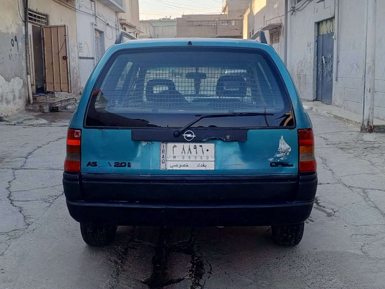 اوبل استرا للبيع موديل 94 محرك 20 المحرك بي تبخير كير شرط سياره مابيها صبغ مابيها اي ضربه جامات كهرب كهربائيات كامله طخم الامام والخلف جاهزين سنويه 27 مشروع وطني السعر 36 بيها مجال اتصل وبيك خير وتدلل***********
