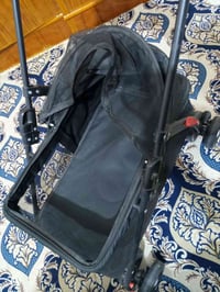 عربانة طفل • استعمال شهر • للبيع