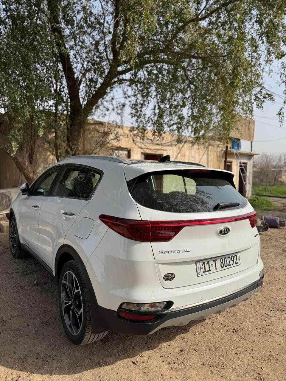 #️⃣ كيا سبورتاج خليجي 2019 GT Line

🚗 جيتي لاين فول الفول (1/1) خليجي 
📄 مكفولة صبغ وتبديل عدا مكانين بارد صغار

🔧 محرك 2000 دوش
📟ماشية 86
✨ بنوراما – جلد لونين – دبل كشن كهرباء
📱 شاشة أصلية GPS – أريل نافيكيشن
🔑 بصمة تشغيل – شاحن وايرلس
💡 زنون بلادي + بك لايت LED
📡 حساسات أمامي وخلفي
🛞ويل 19 GT Line
🎮 تحكم كامل ستيرن + شفتات كير
🚪 صندوق كهرباء – سايد بريك بصمة

📍 بغداد الكريعات او حي تونس 
🪪 رقم بغداد دولي باسمي الجديد
📅 سنوية جديدة
*********** بغداد, العراق
