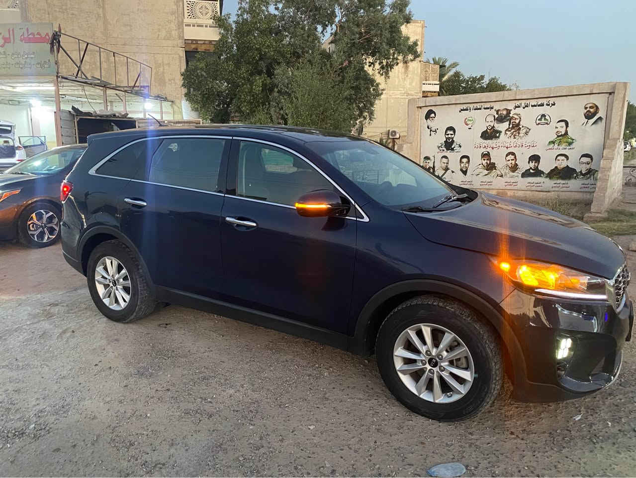 سورنتو للبيع موديل ٢٠١٩ 
ماشيه ٥٨ 
نص فول 
تحكم ستيرن جهتين 
كامره خلفيه 
حساسات جانبيه 
حساسات خلفيه 
مانع انزلاق 
بريك ABS
تبريد قطعتين 
رقم دولي جديد 
هزه جديده 
لسياره حادثه فقط دعاميه 
٣ انضمه قياده  
لسياره باسمي ثاني يوم تحويل 
السعر ١٨٥
رقم الهاتف 
***********
*********** بغداد, العراق
