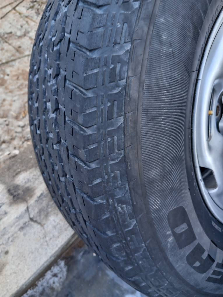 تاقم تایە بۆفرۆشتن زۆر خاوێنە هەرچاوری سەدا 80 پاکن شمشمل, السليمانية


**إذا كنت صاحب هذا الإعلان وتريد حذفه لأي سبب، رجاءا أرسل رسالة إلى الدعم الفني**