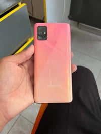 لبيع جهاز A52ذاكره 128 جهاز سعر 100 وبيه مجال قليل   07843081212واتساب...